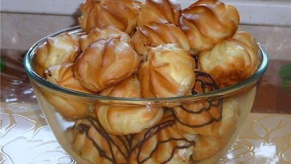 Рецепт Профитролей с заварным кремом