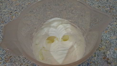 торт с профитролями