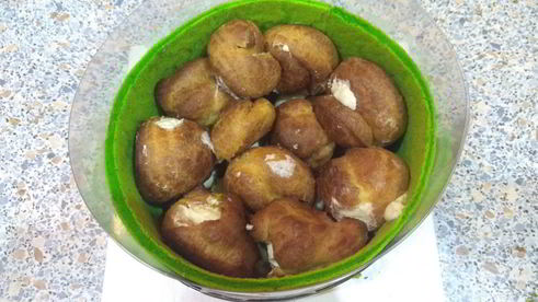 торт с профитролями