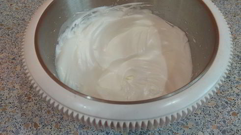 торт с профитролями