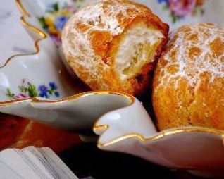 Эклеры с белковым кремом