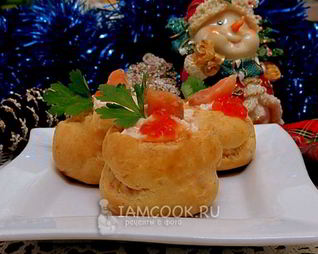 Закусочные профитроли с лососем