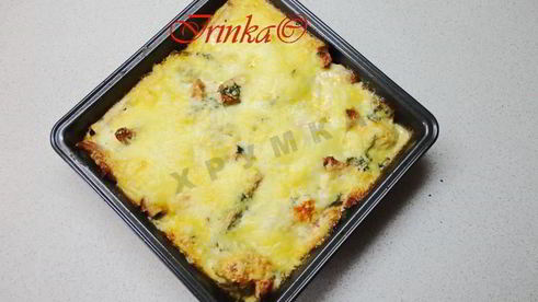 нежная запеканка из цветной капусты в духовке с сосисками