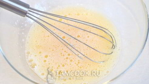 творожная запеканка с изюмом в мультиварке