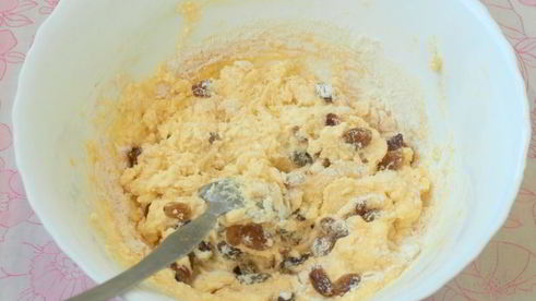 творожная запеканка с изюмом