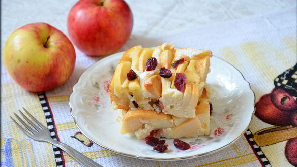 Рецепт Творожно-яблочной запеканка с клюквой