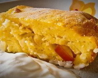 Яблочно-банановая творожная запеканка