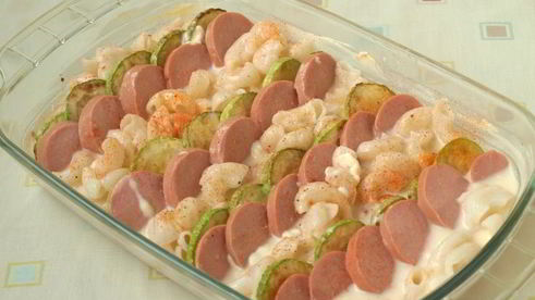 запеканка из макарон с сардельками и кабачками