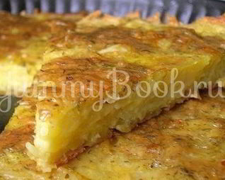Запеканка из тертого картофеля с сыром и чесноком