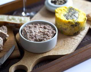 Запеканка из утиной печени с чечевицей