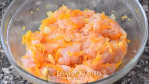 запеканка с овощами, сыром и фаршем из индейки