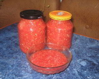 Аджика с хреном и чесноком на зиму