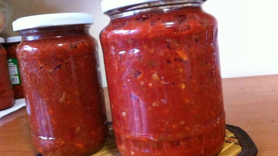 Рецепт аджики сырой