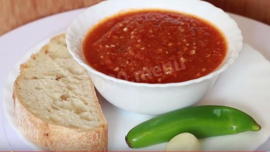 Рецепт домашней аджики с яблоками и морковью