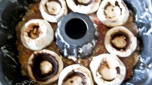 мясная корона с соусом-аджикой