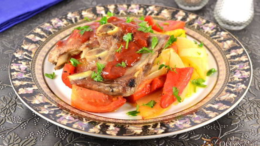 Рецепт обжаренных свиных ребрышек с аджикой и овощами al dente