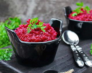 Острая аджика из свеклы на зиму