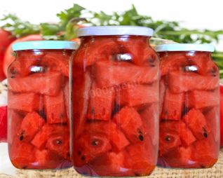 Арбузы в банках на зиму острые