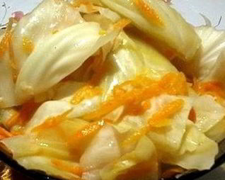 Домашняя квашеная капуста в горячем рассоле