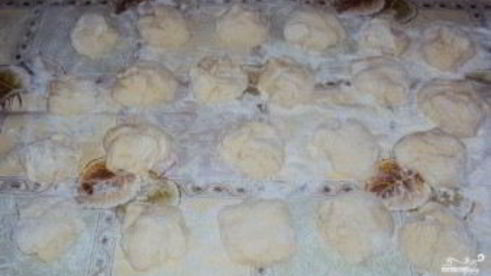 булочки с джемом из дрожжевого теста