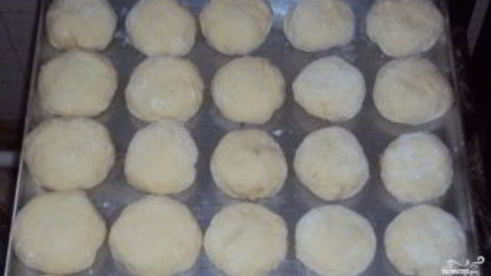 булочки с джемом из дрожжевого теста