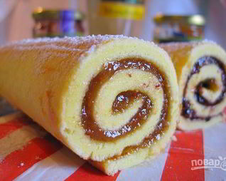 Рулет с джемом