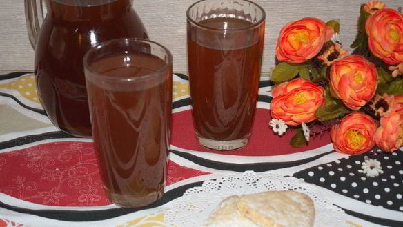 Рецепт Компота из чернослива и яблок