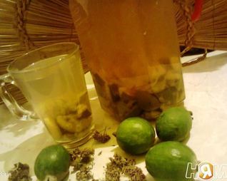 Компот из фейхоа с орегано