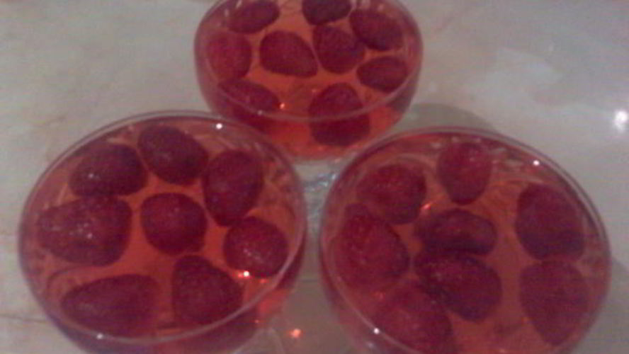 Рецепт компота из клубники