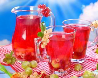 Компот из крыжовника и смородины