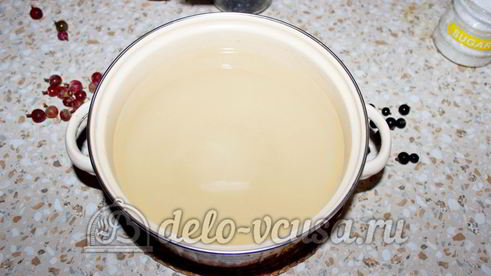 компот из смородины и крыжовника