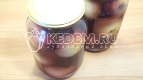 компот из яблок и черноплодной рябины