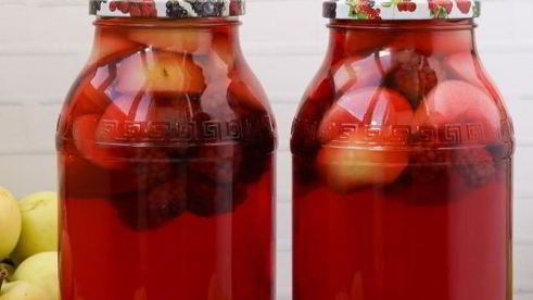 компот из яблок и ежевики на зиму