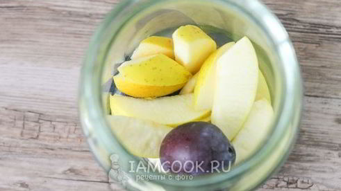 компот из яблок и слив на зиму