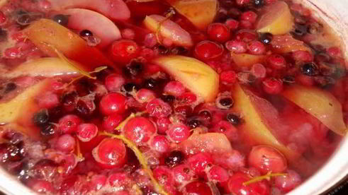 компот плодово-ягодный витаминная бомба