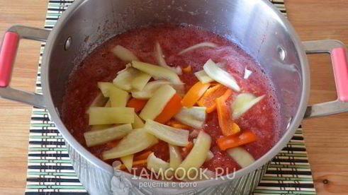 лечо из помидоров