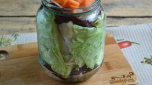 капуста, маринованная со свеклой по-грузински