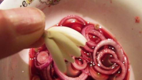 лук, маринованный в гранотовом соке