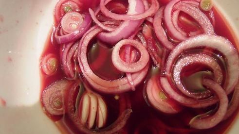 лук, маринованный в гранотовом соке
