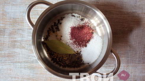 маринованная капуста с перцем