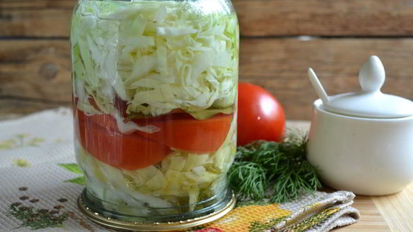 Рецепт Маринованной капусты с помидорами