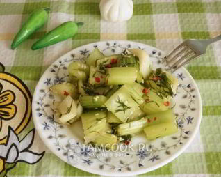 Маринованный сельдерей