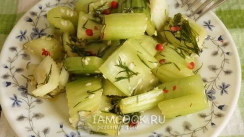 маринованный сельдерей