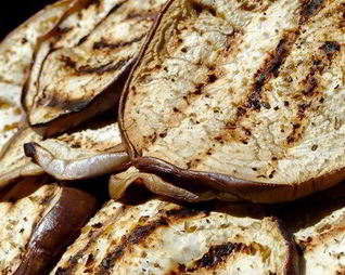 Маринованные баклажаны с каперсами и мятой