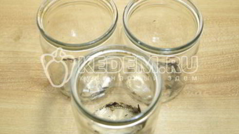 маринованные помидоры половинками с болгарским перцем