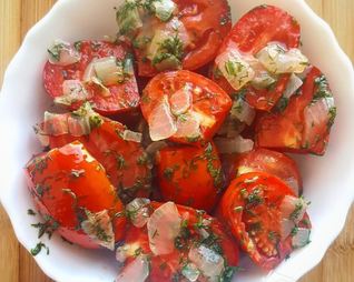 Полумаринованные помидоры