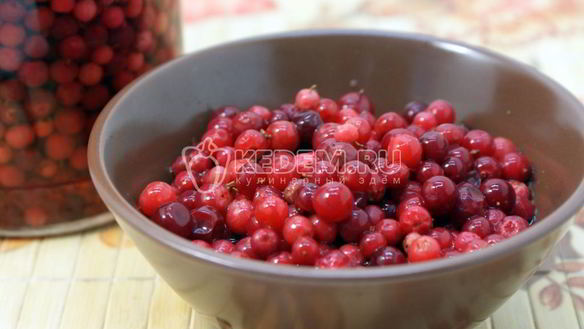 Рецепт Моченой брусники на зиму