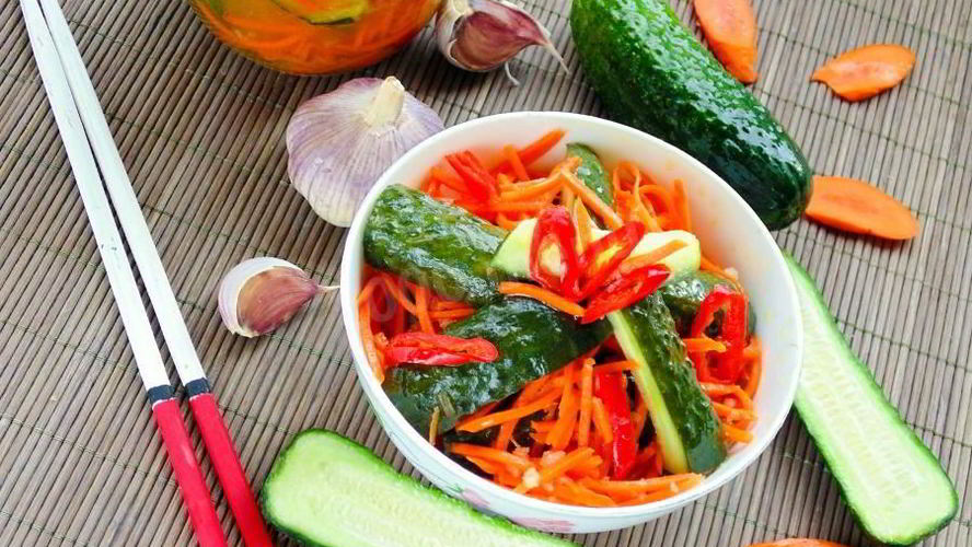 Рецепт огурцов по-корейски на зиму пальчики оближешь