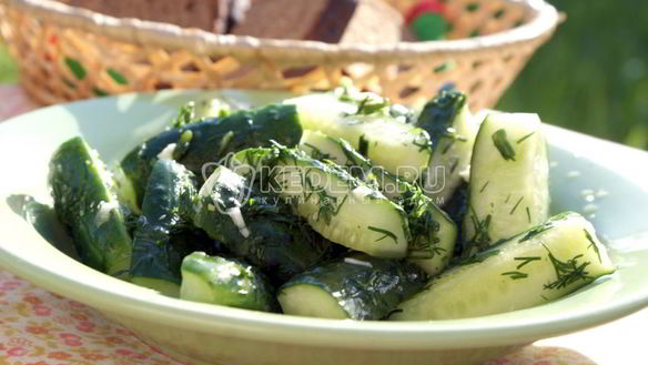 Рецепт Быстрых малосольных огурцов в пакете