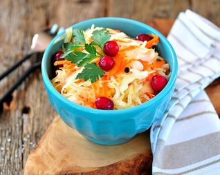 Капуста горячим рассолом с уксусом